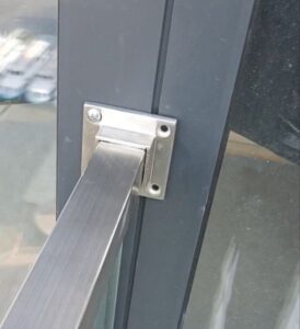 Крепеж для перил в Ривер Парк